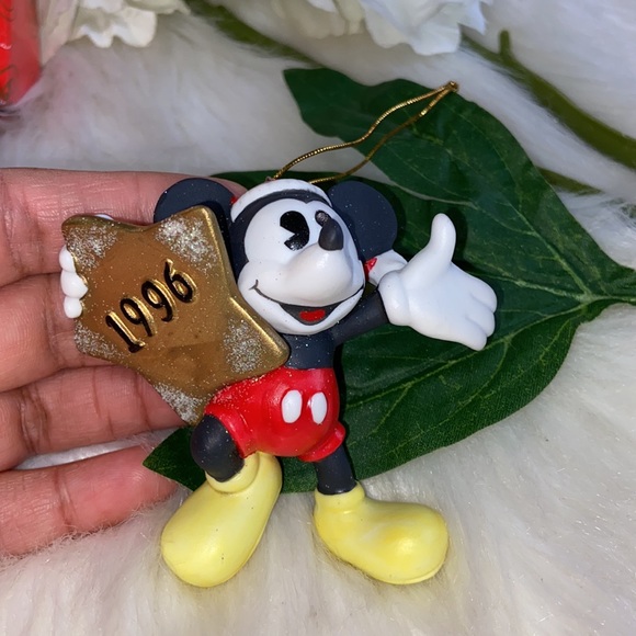 Enesco Mickey & Co. ‘Mickey on Star’ 1996 Hanging Ornament Walt Disney - Picture 7 of 17